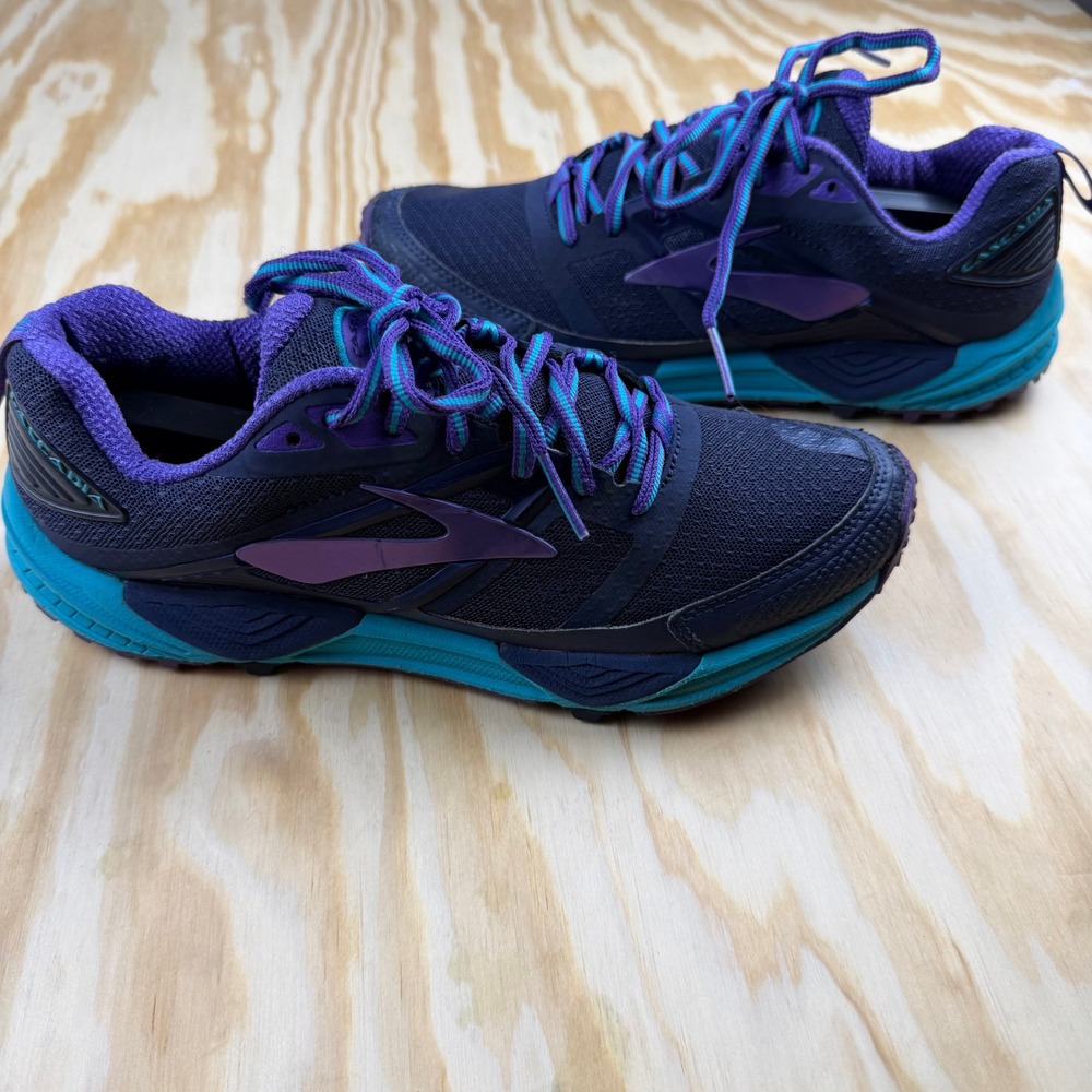 Brooks Cascadia 13 Womens Trail Running Shoes Purple Blue Sneakers 1202771B511